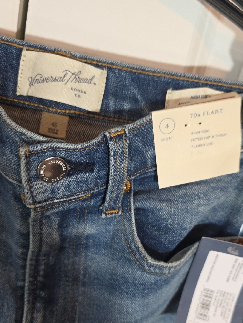 Universal Thread High-Rise Wide Leg Jeans - 4s - Picture 2 of 3